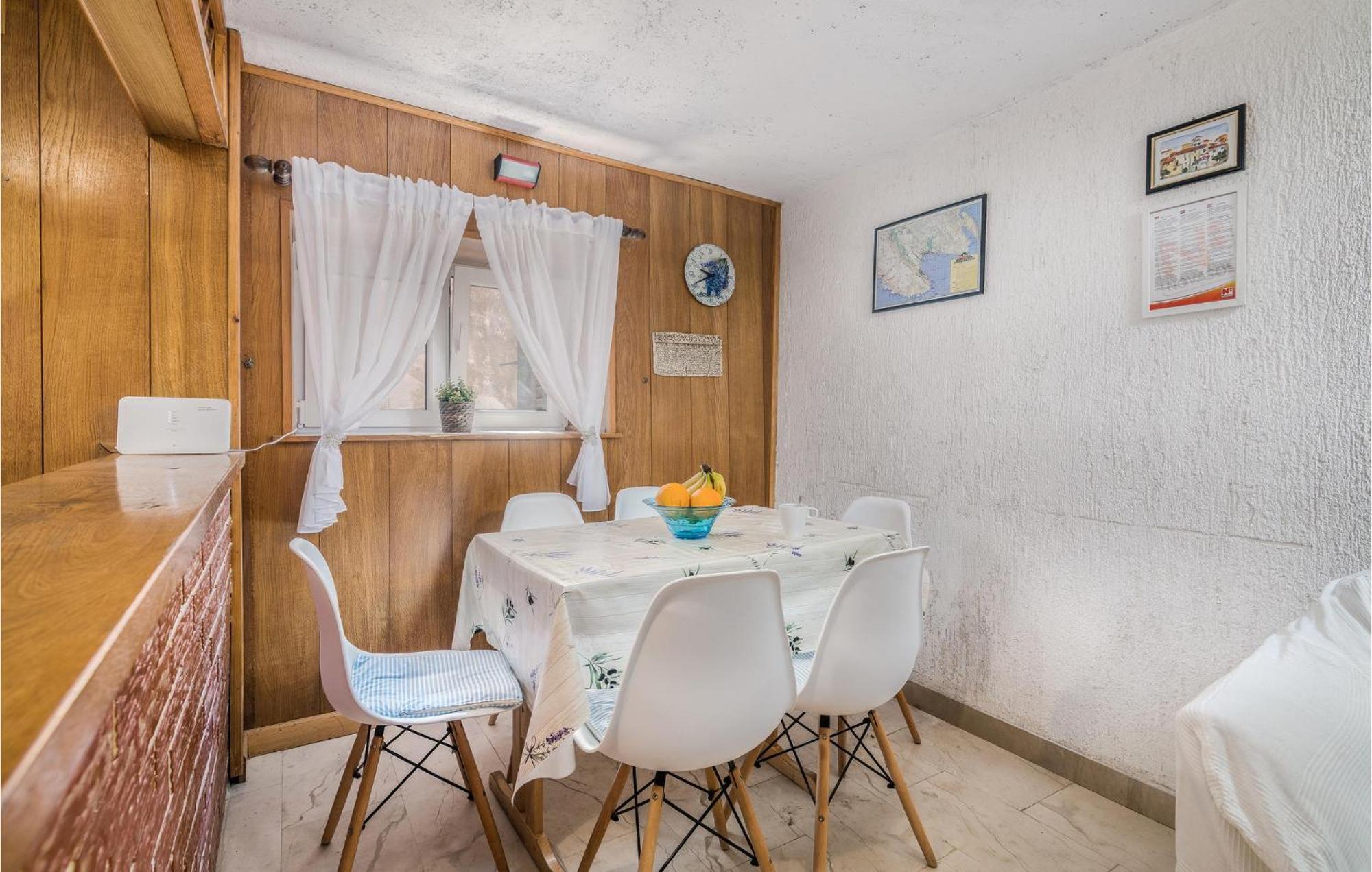 2 Bedroom Gorgeous Home In Baska Екстер'єр фото